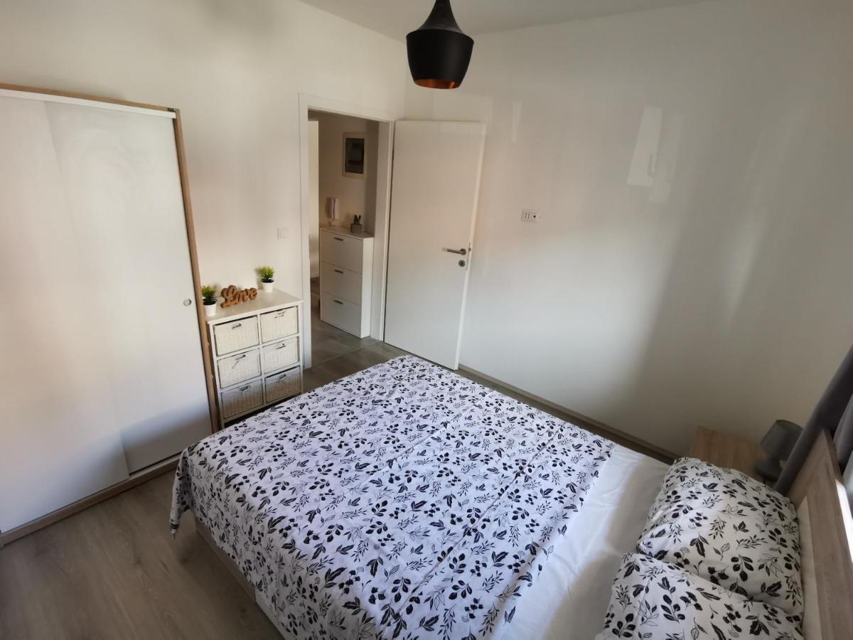 Frane Apartment Pula Luaran gambar