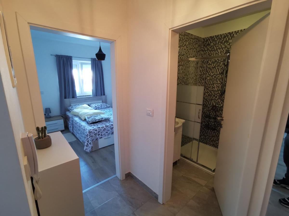 Frane Apartment Pula Luaran gambar