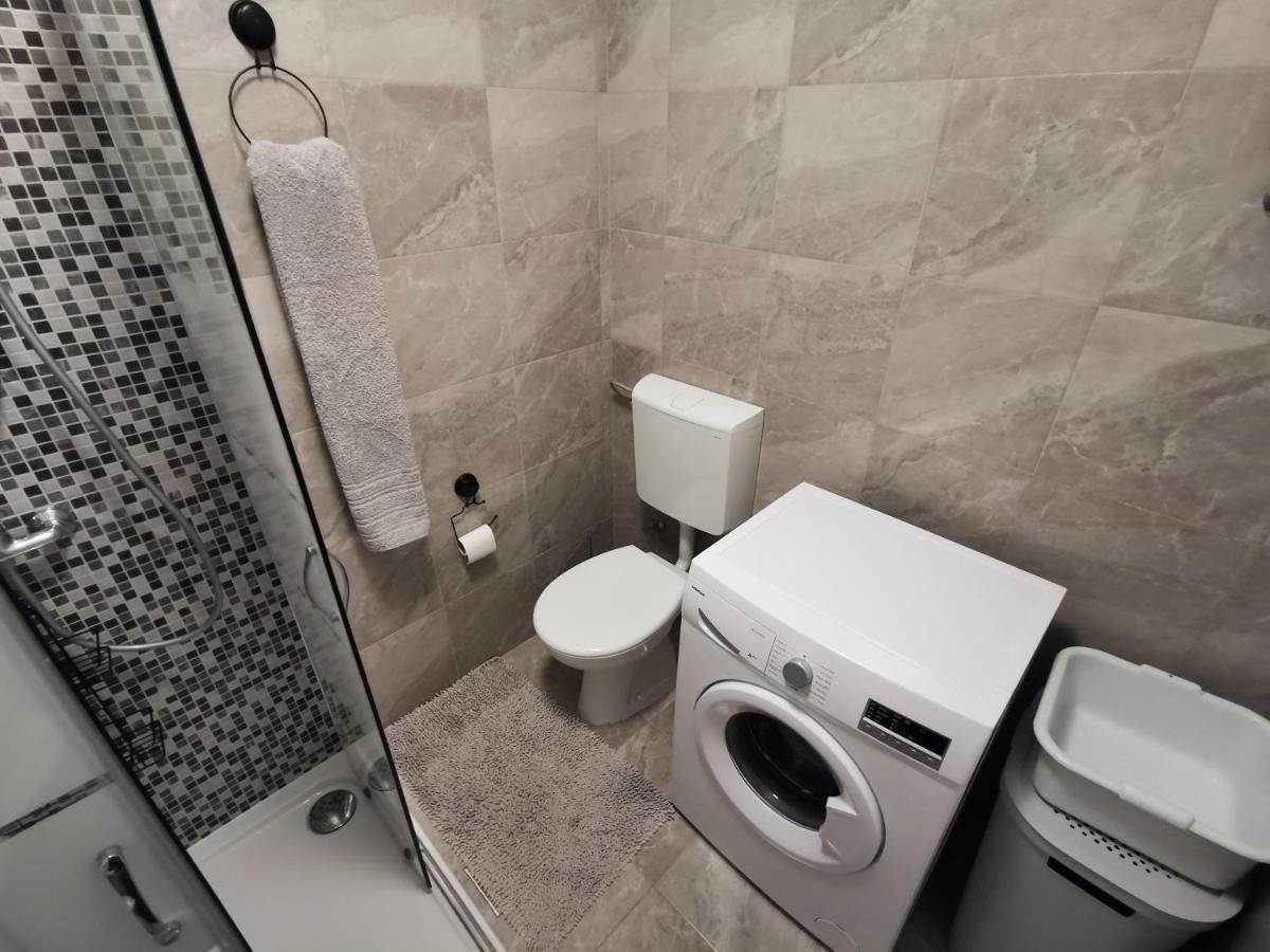 Frane Apartment Pula Luaran gambar